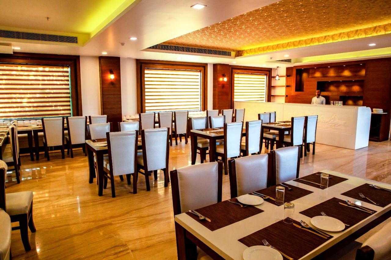Spree Agra - Walking Distance To Tajmahal Hotel