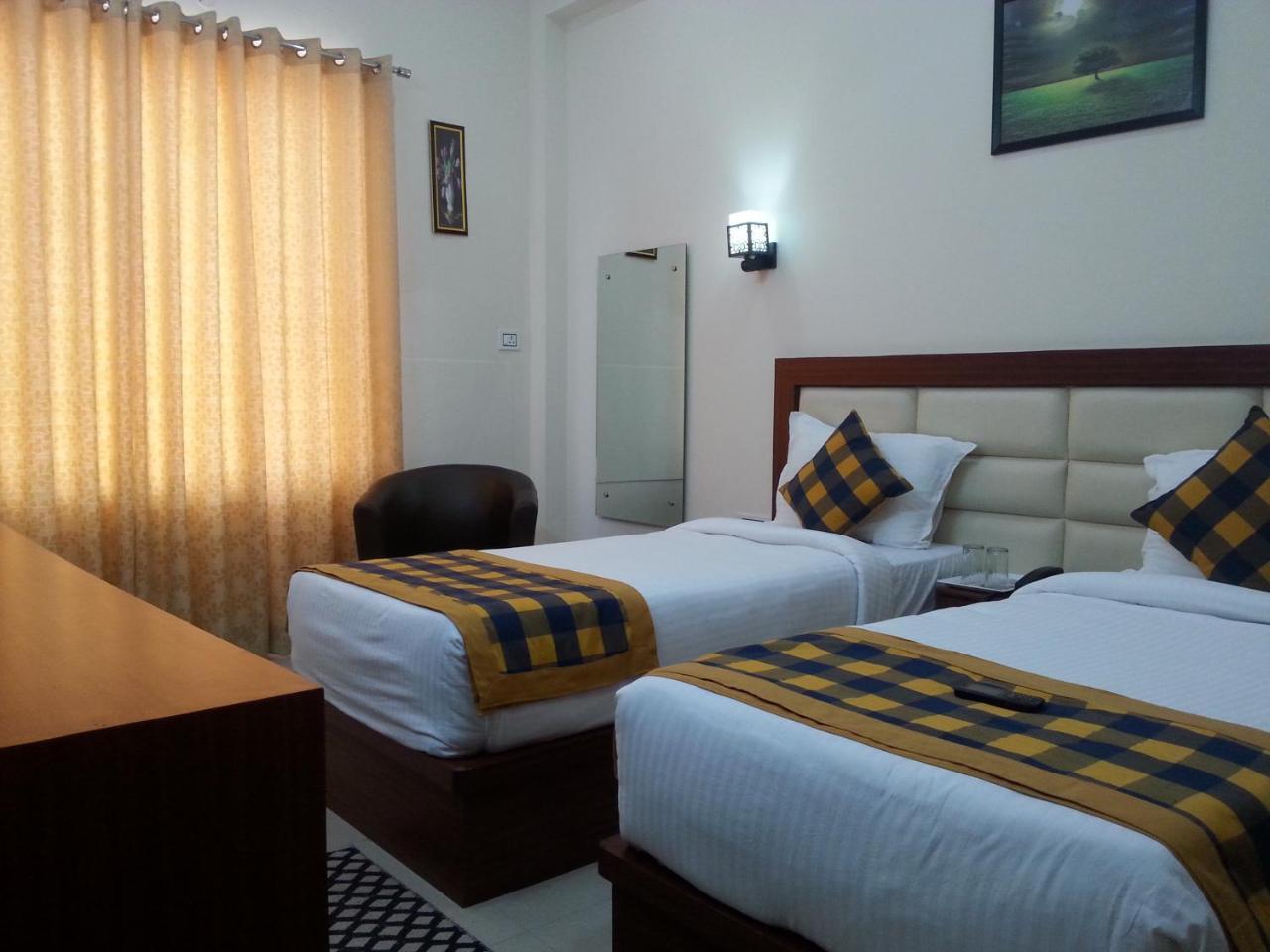Bed & Breakfast Taj Village - Taj Mahal Distance Only 700 Meter 2*