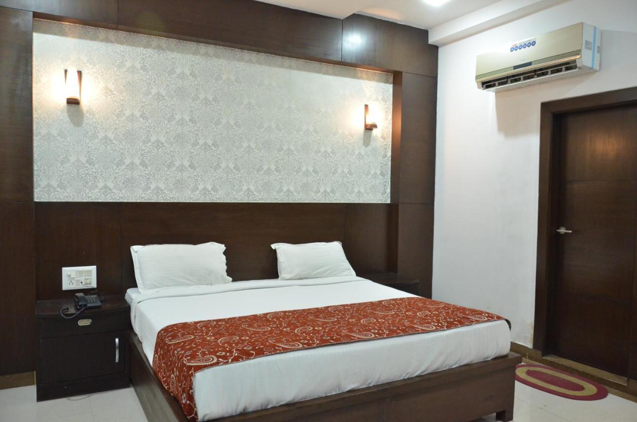 Dazzling East Gate Hotel Agra (Uttar Pradesh)