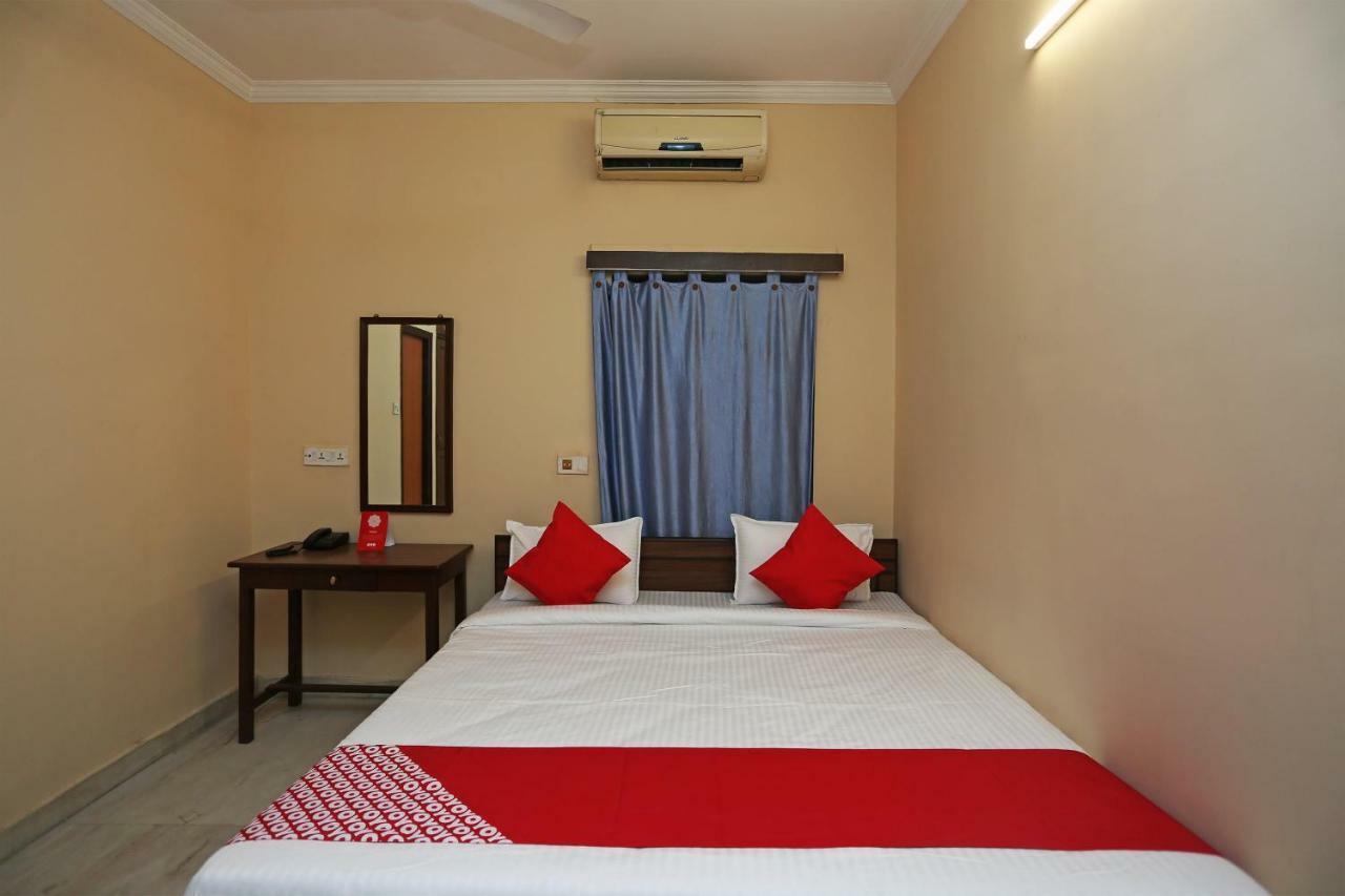 Oyo 29411 Vanshika Agra (Uttar Pradesh)