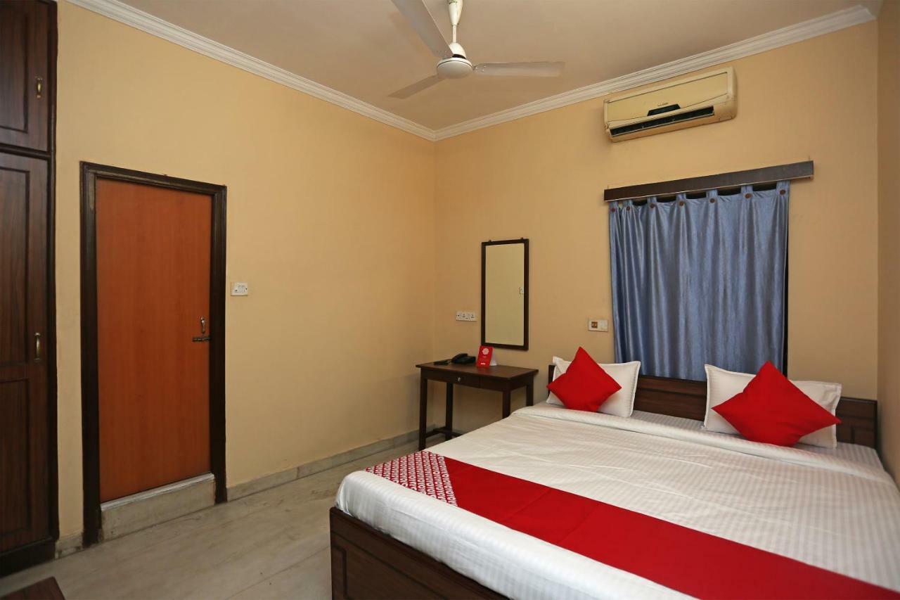 Oyo 29411 Vanshika Hotel