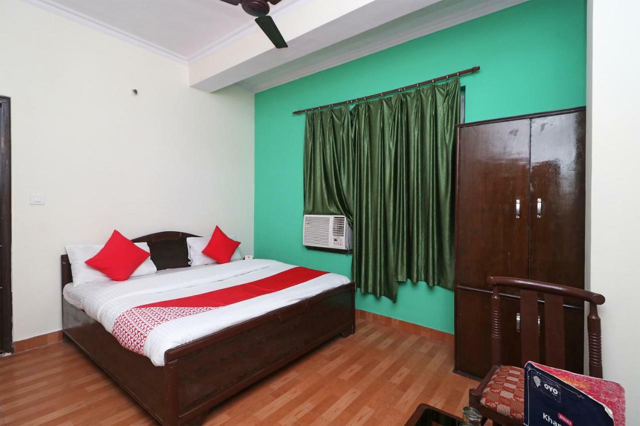 Hotel Oyo 29411 Vanshika 3*