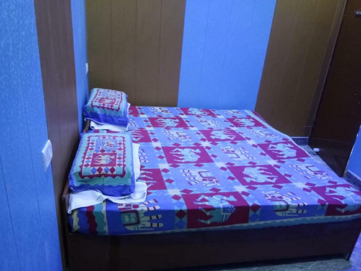 Hostel Friends & Agra (Uttar Pradesh)