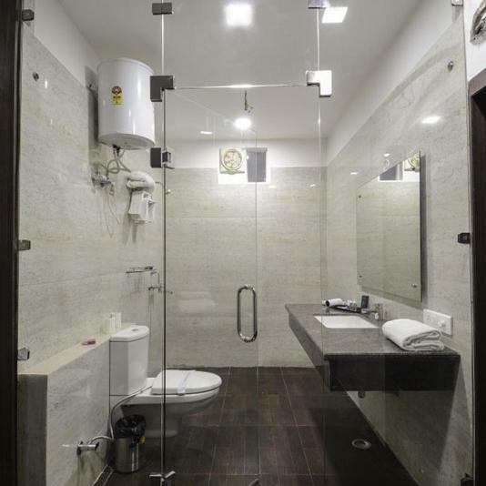 Ayu The Rigel Hotel 3*
