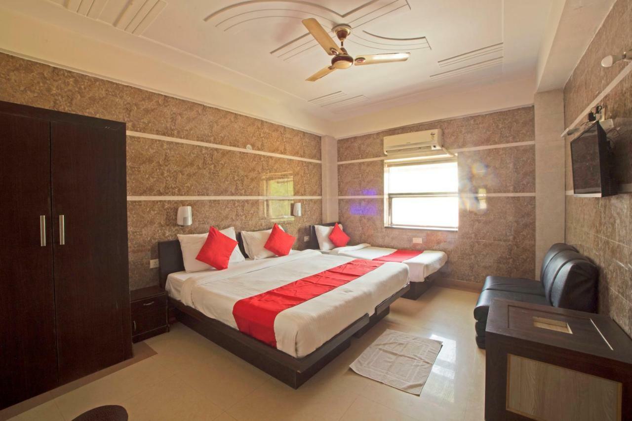 Hotel Optimum Tara Palace @ Taj