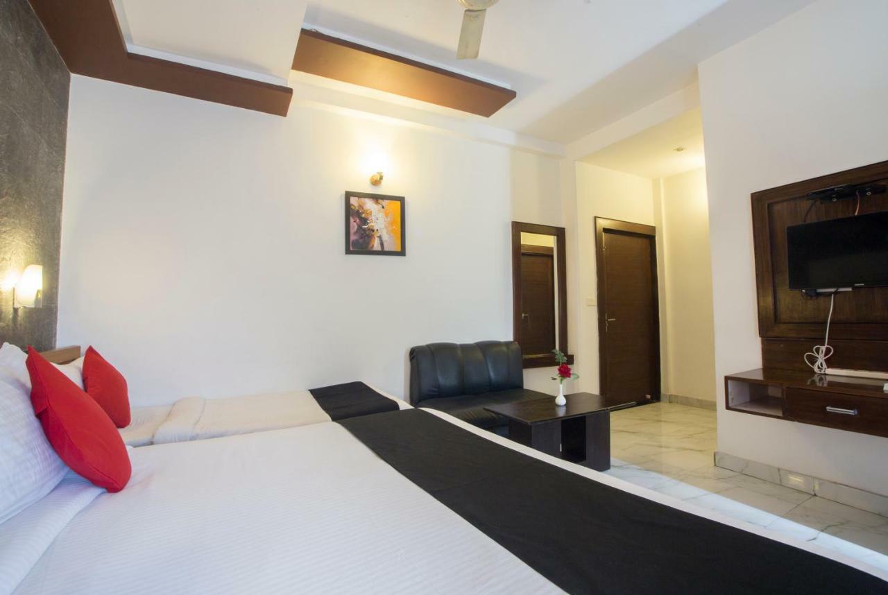 Optimum Tara Palace @ Taj Agra (Uttar Pradesh)