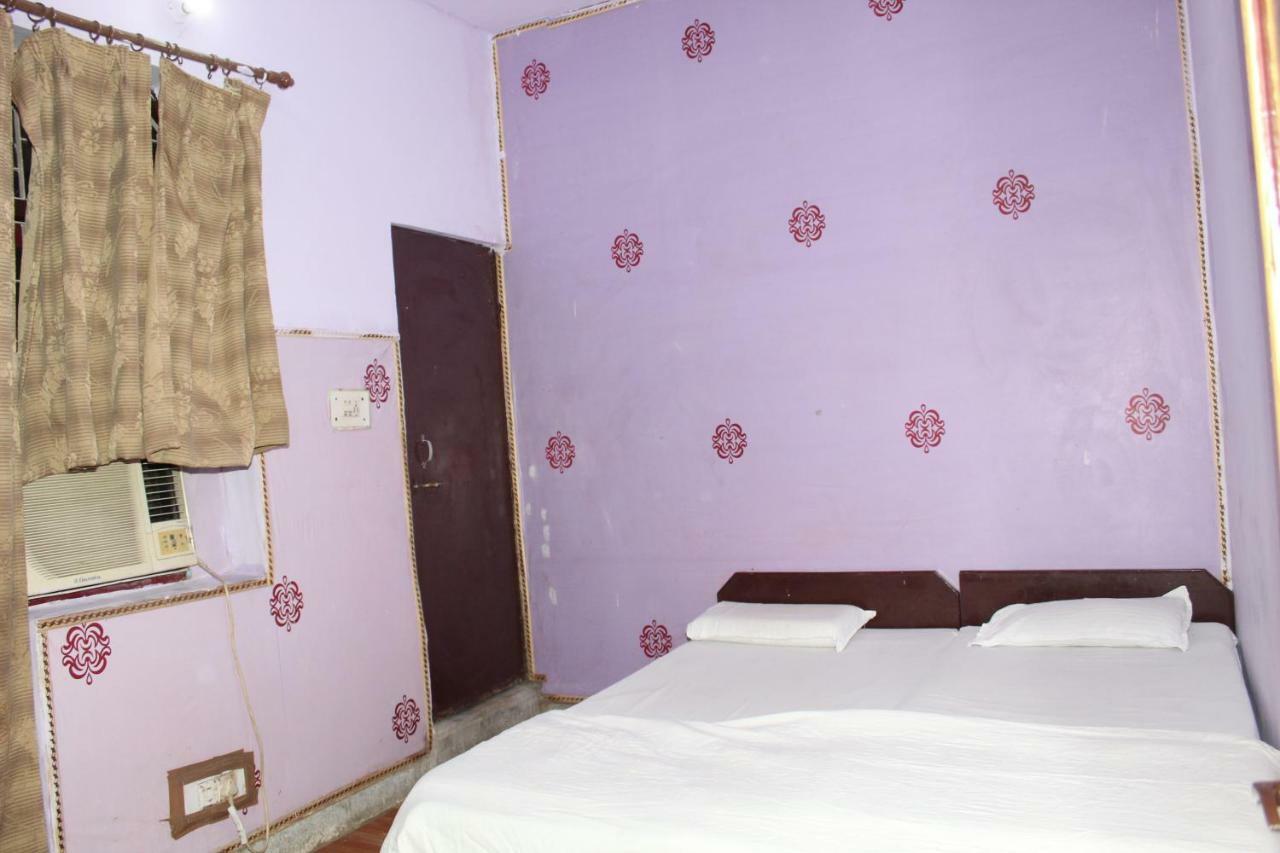 Raj Bed & Breakfast 2*