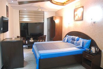 Agra Mahal Hotel
