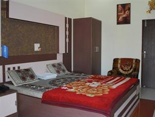 Oyo 12221 M House Agra (Uttar Pradesh)