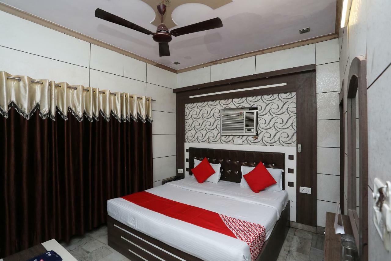 Oyo 29411 Vanshika Hotel