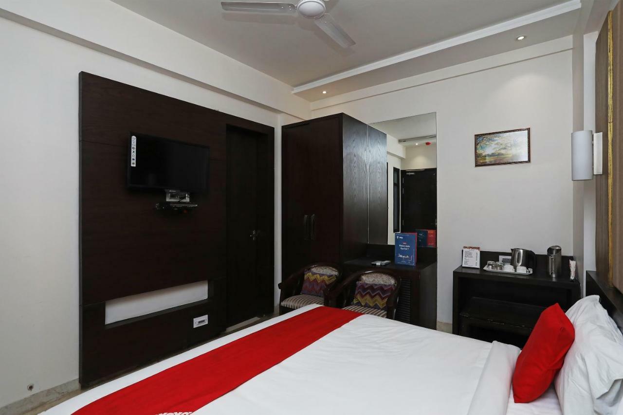 Oyo 23673 Jodhaa The Great 3*