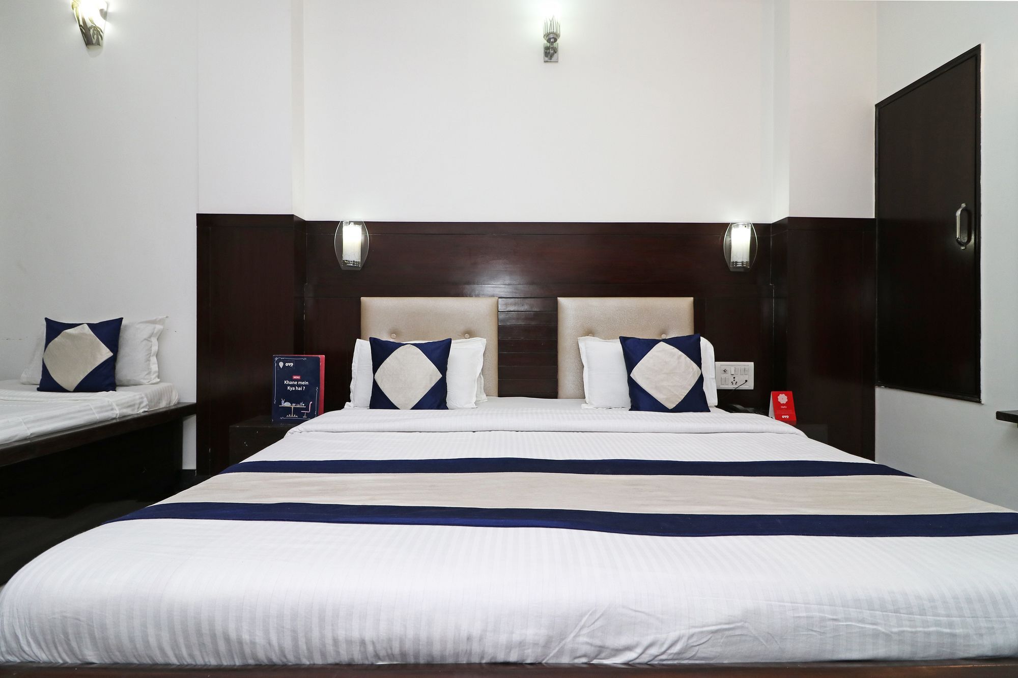 Hotel Oyo 9974 Taj 2*