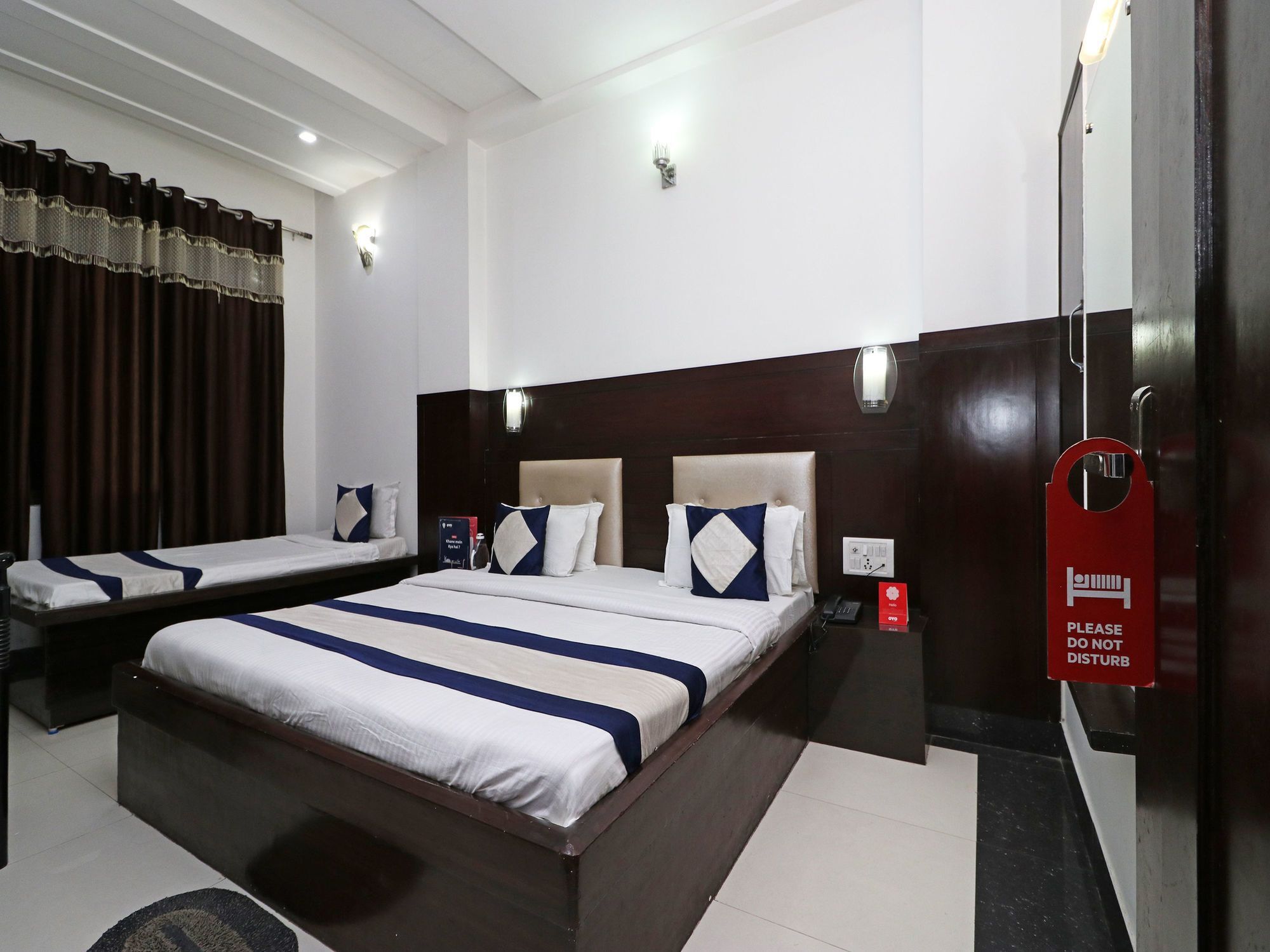 Hotel Oyo 9974 Taj 2*