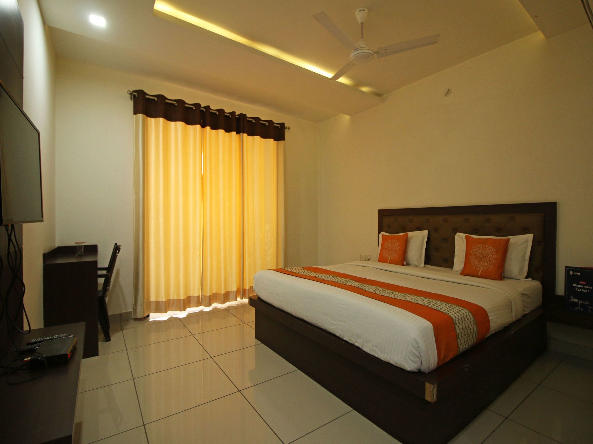 Hotel Oyo 8095 Areeba Agra (Uttar Pradesh)