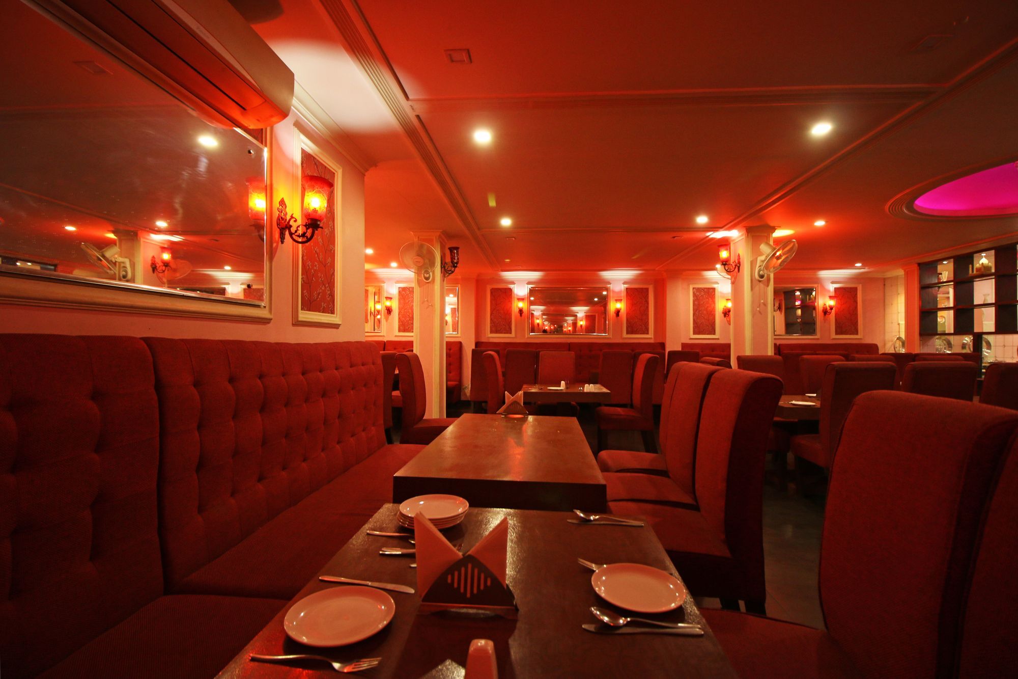 Oyo 8095 Areeba Hotel Agra (Uttar Pradesh)