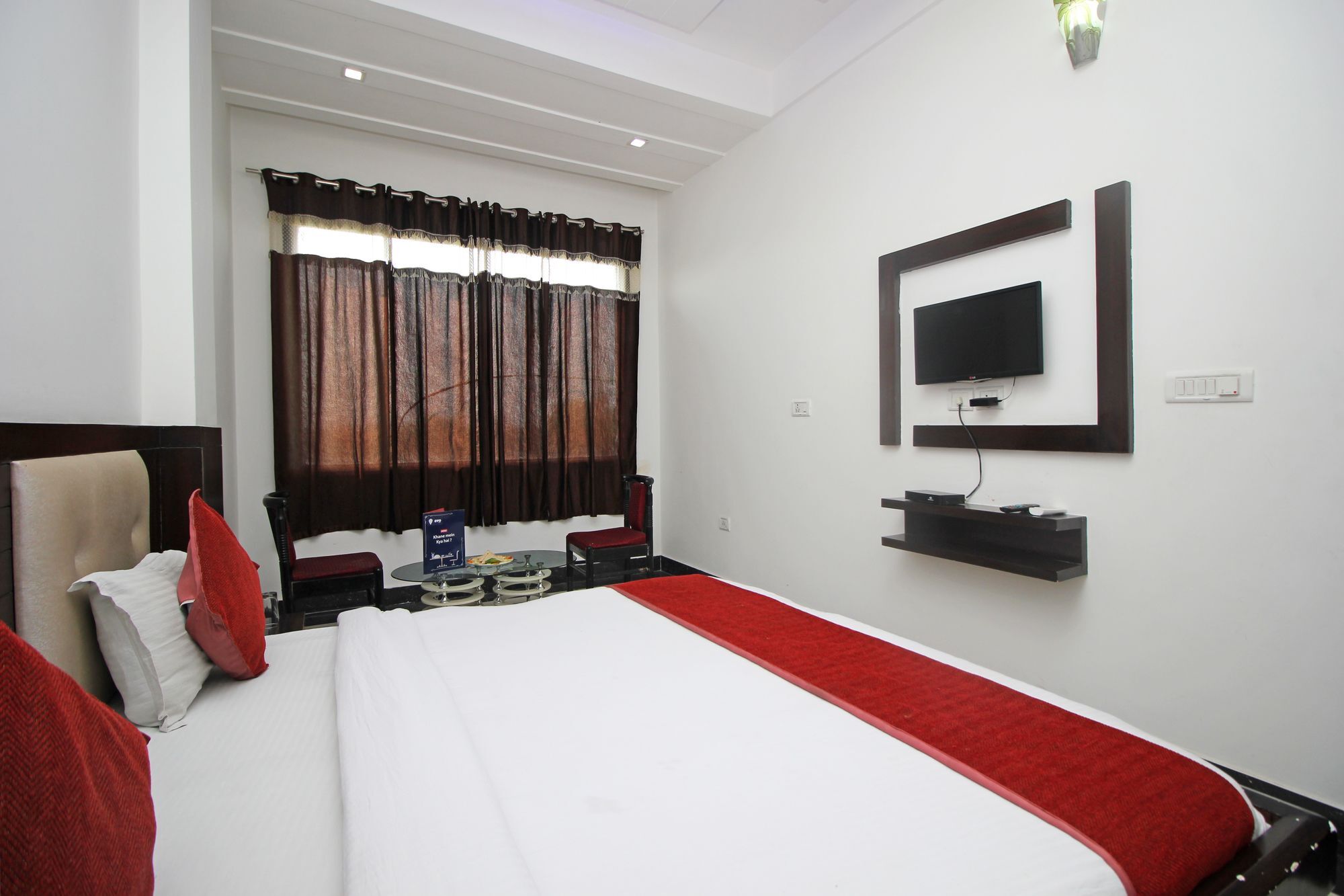Oyo 2659 Taj Hotel 3*