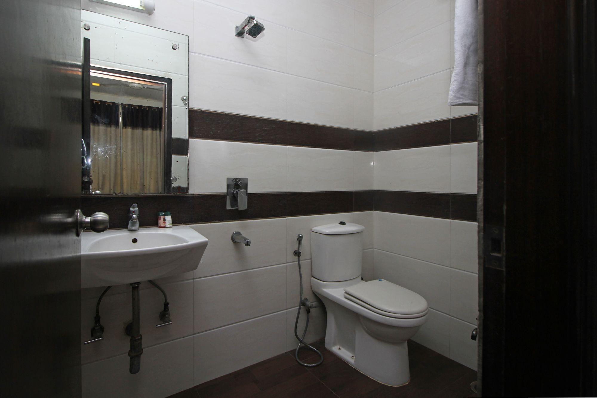 Hotel Oyo 2659 Taj 3*