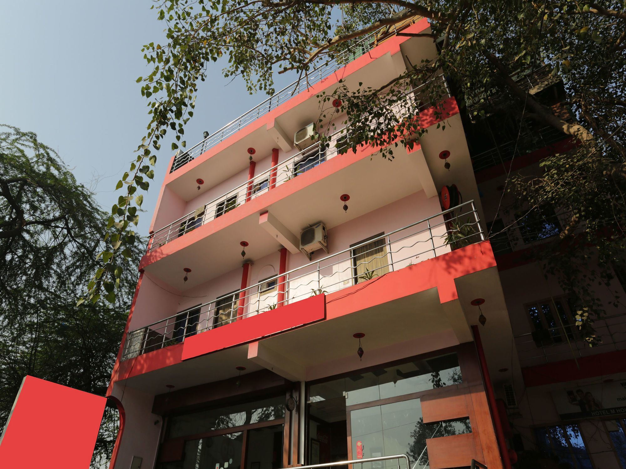 Oyo 12221 M House Hotel Agra (Uttar Pradesh)
