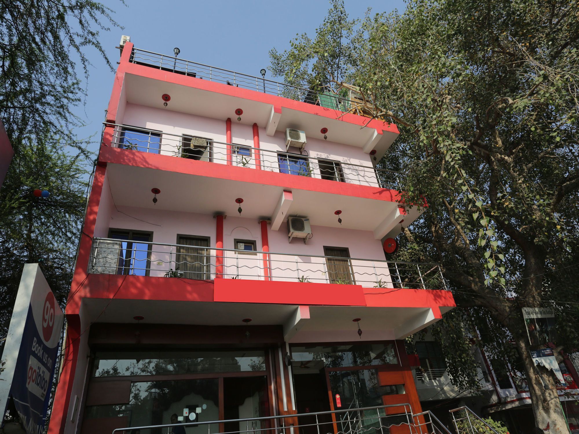 Oyo 12221 M House 3* Agra (Uttar Pradesh)