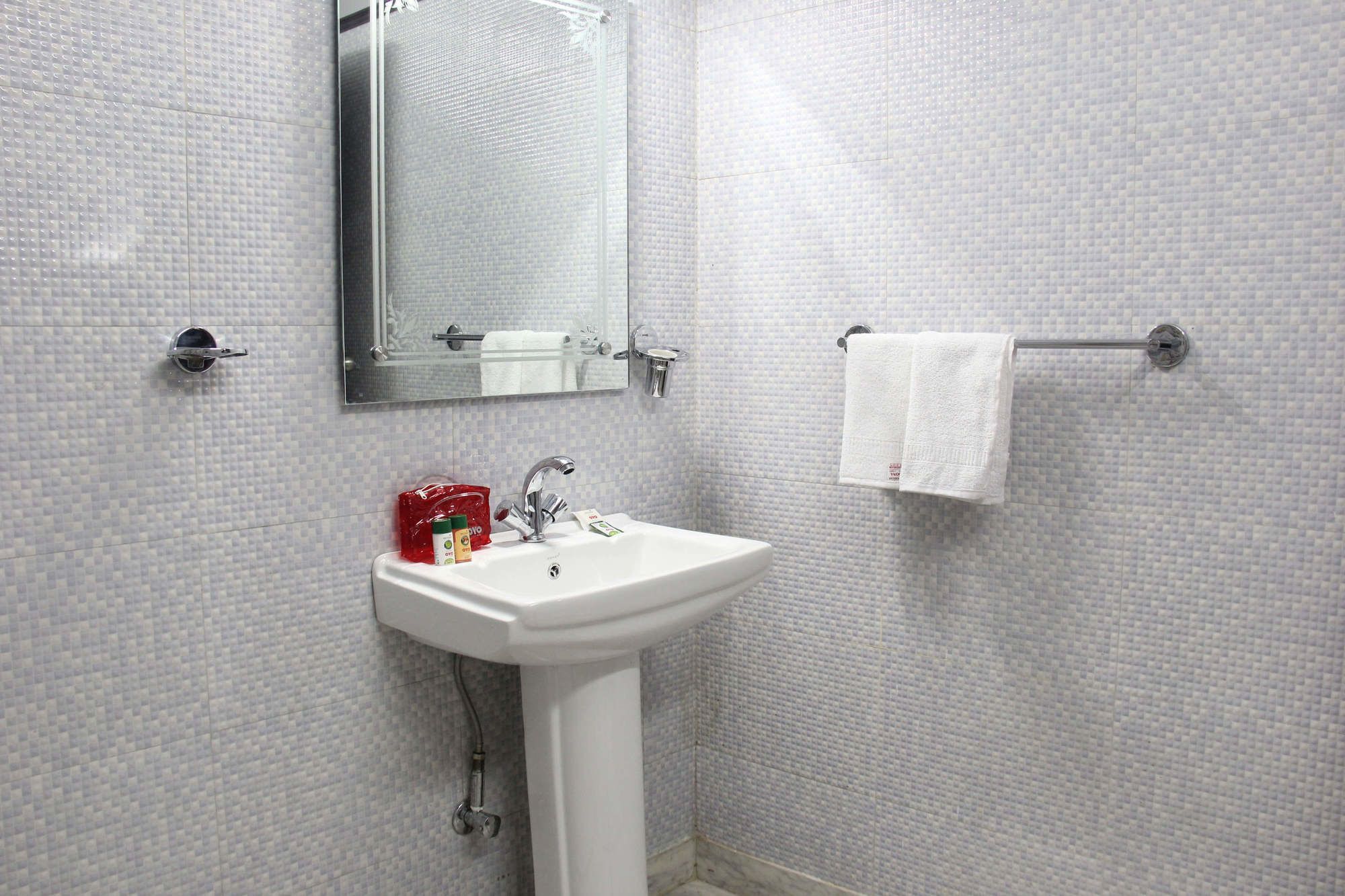 Oyo 4096 Queen Palace Agra 3* Agra (Uttar Pradesh)