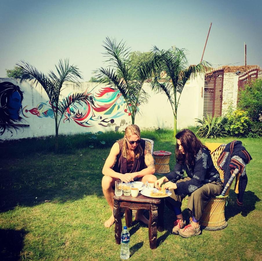 Village Agra (Uttar Pradesh)
