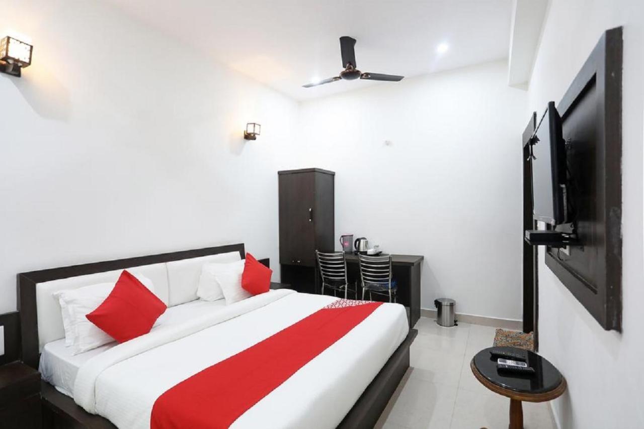 Kamla Palace - Near By Taj Mahal Hotel 3*