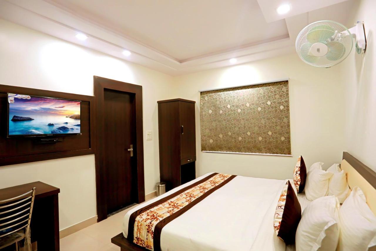 Kamla Palace - Near By Taj Mahal Hotel