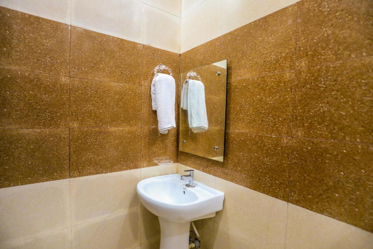 Hotel Kamla Palace - Near By Taj Mahal
