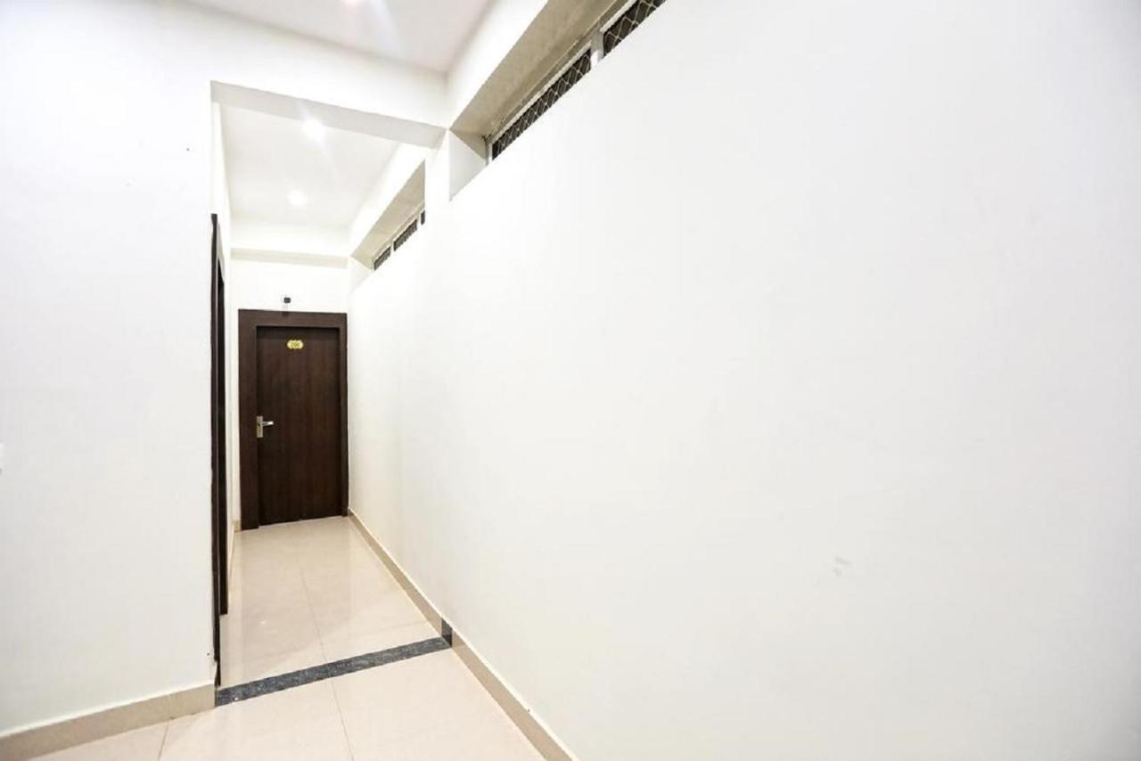 Hotel Kamla Palace - Near By Taj Mahal