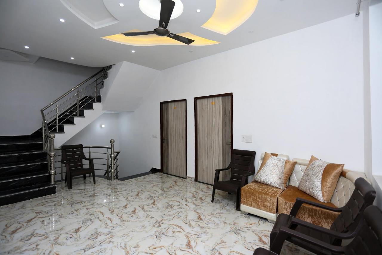 Rest Palace Hotel Agra (Uttar Pradesh)