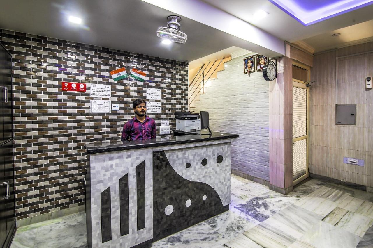Hotel Oyo 8888 Riga Hs Deluxe 3*