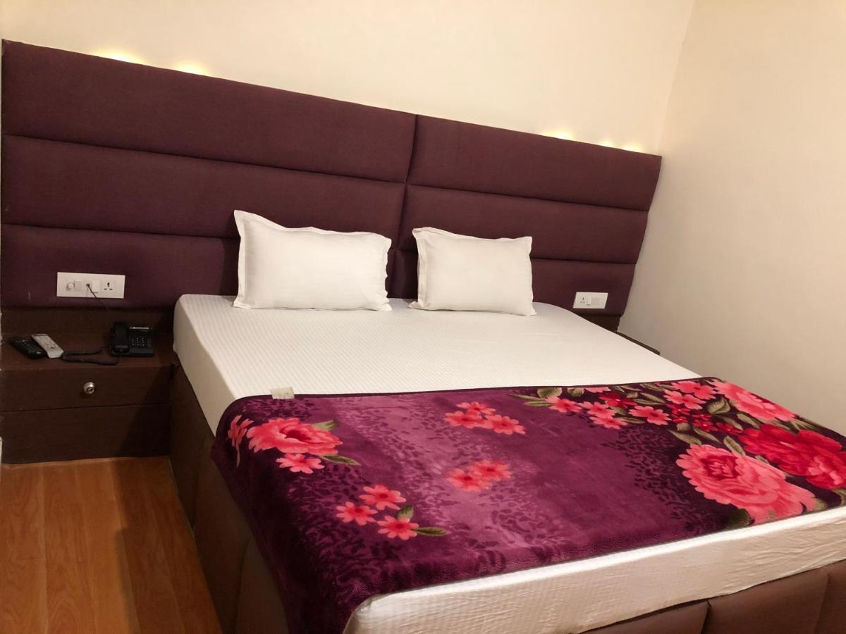 Madpackers Agra (Uttar Pradesh)