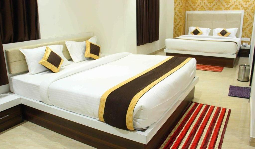 Incredible Taj 2*