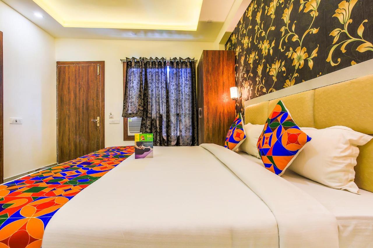 Fabhotel Star Of Taj Restobar Fatehabad Road Hotel