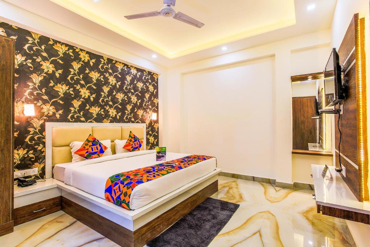 Fabhotel Star Of Taj Restobar Fatehabad Road Hotel