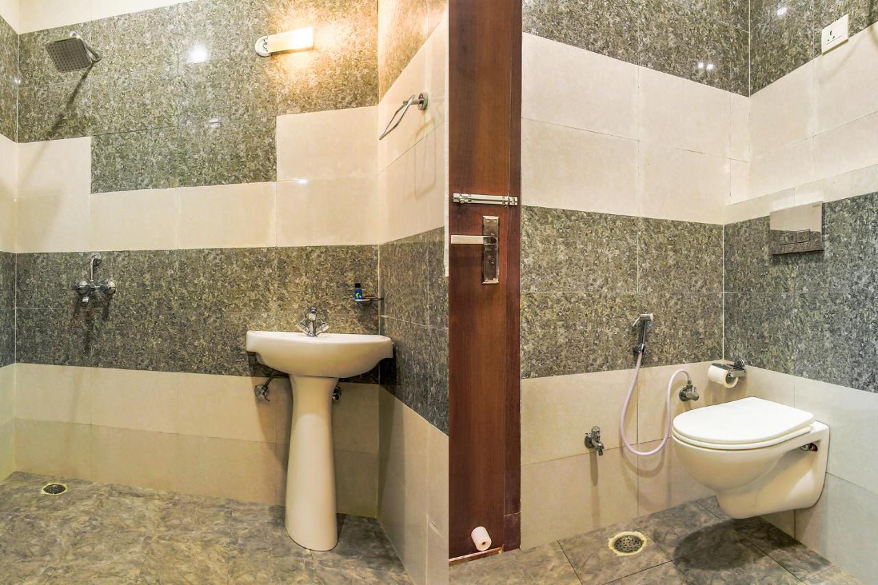 Fabhotel Star Of Taj Restobar Fatehabad Road Hotel