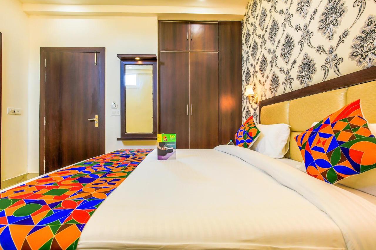 Hotel Fabhotel Star Of Taj Restobar Fatehabad Road Agra (Uttar Pradesh)