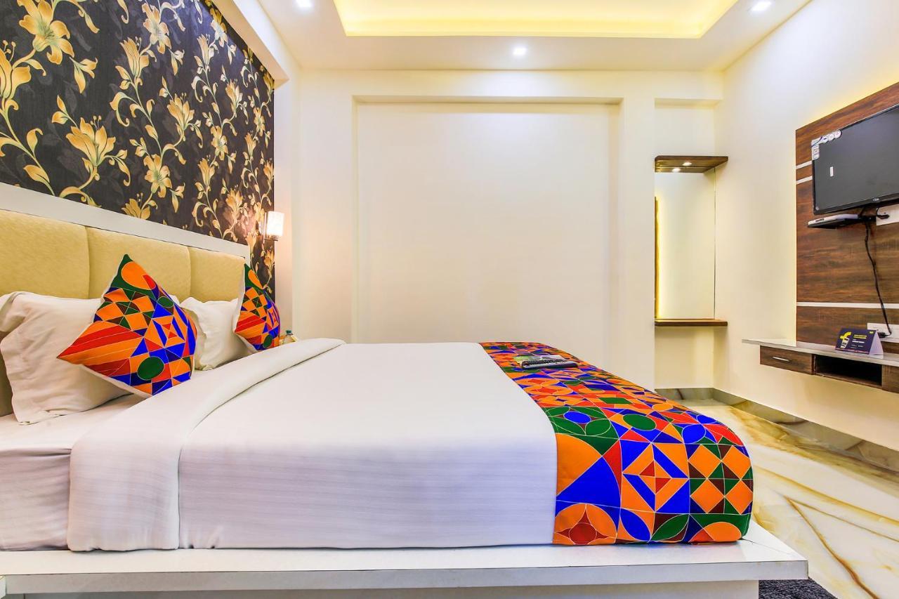 Hotel Fabhotel Star Of Taj Restobar Fatehabad Road 3*