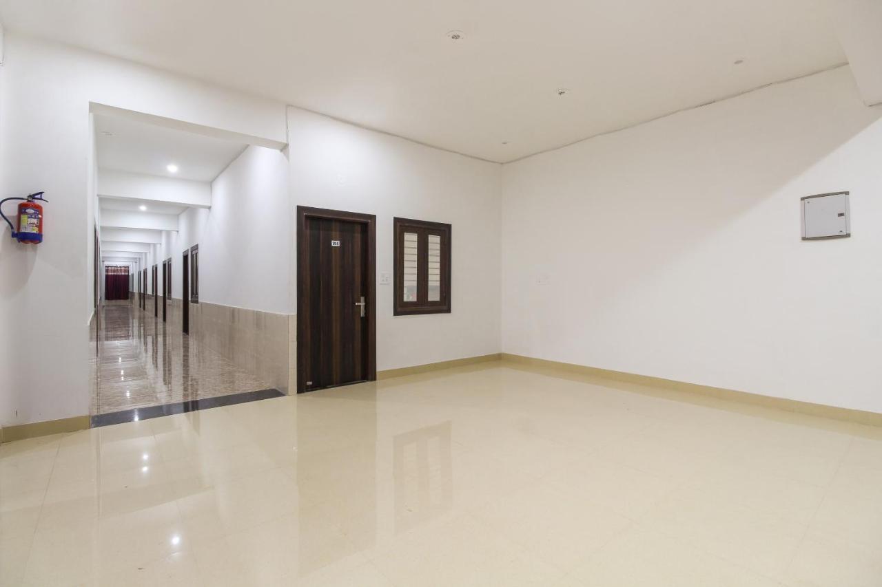 Oyo Js Plaza Hotel Agra (Uttar Pradesh)