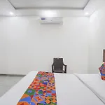 Fabhotel Akash Inn