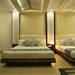 Hotel Riya Palace- Near Idgah Railway Station Agra