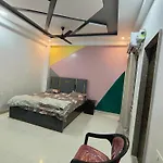 Diamond Divine Rooms A Family Homestay