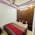 Friends Guest House & Hostel- Near Taj Mahal
