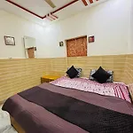 Friends Guest House & Hostel- Near Taj Mahal