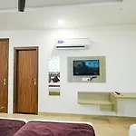 Hotel Orange Town