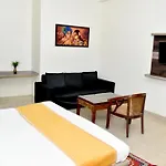Hotel P S Villa & Banquet