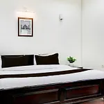 Hotel O Taj Wonder Inn