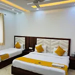 Hotel Ganga Palace - Agra Dasaprakash Restuarant
