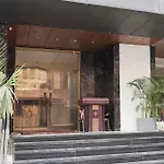 Townhouse Oak Agra Near Sultanganj Puliya Formerly Bb Grand