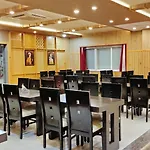 Hotel Karan Vilas